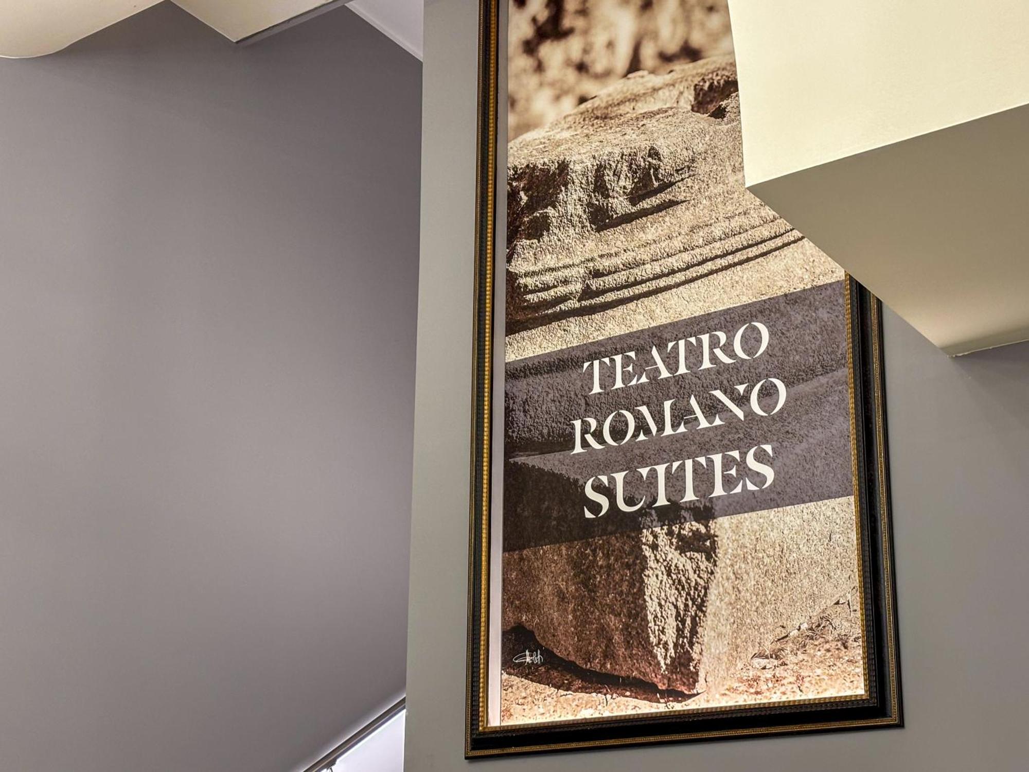 Teatro Romano Exclusive Suites トリエステ エクステリア 写真